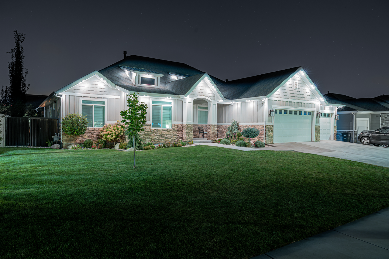 Home with color-changing Trimlight accents